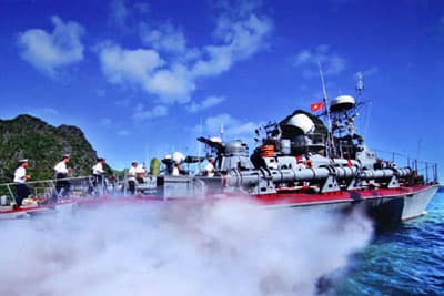 Xứng đáng với niềm tin của nhân dân