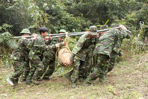 Nỗ lực xử lý bom mìn sau chiến tranh