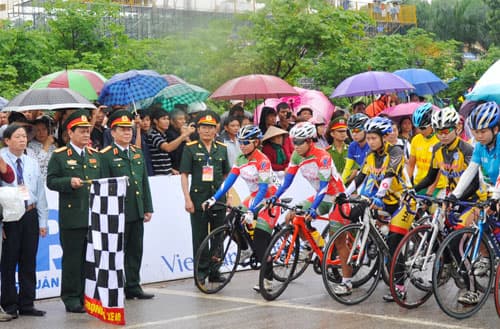 “Thần tốc” trên cánh đồng Mường Thanh