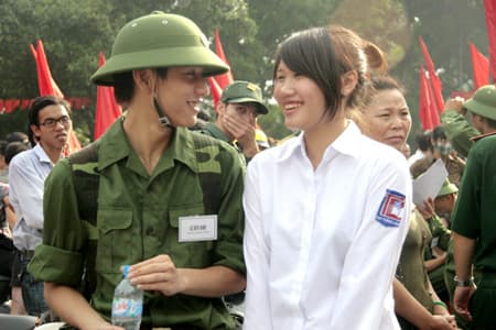 Lớp trai trẻ của Thủ đô nghìn năm tuổi lên đường