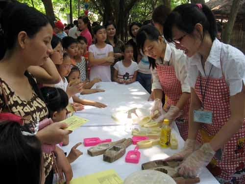 Trung thu, vui cùng đồ chơi dân gian