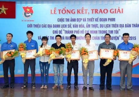 Trao giải cuộc thi ảnh, thiết kế đoạn phim, radio về thành phố và các chiến dịch tình nguyện