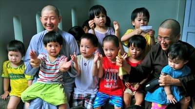 Trần Thế Phong với "Ánh sáng cuộc sống"