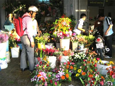 Cần Thơ: rực rỡ sắc hoa ngày 8-3