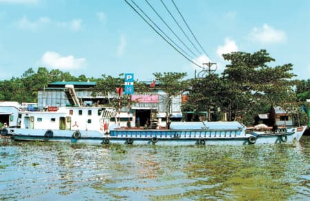 Tập trung giữ ổn định và nâng cao chất lượng bữa ăn bộ đội