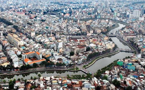 Bên những dòng kênh xanh