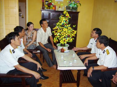 Xuân  đang về trên đảo Song Tử Tây